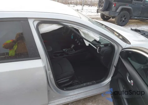 2020 Kia Forte Lxs z USA, uszkodzony, nr VIN 3KPF24AD0LE185899